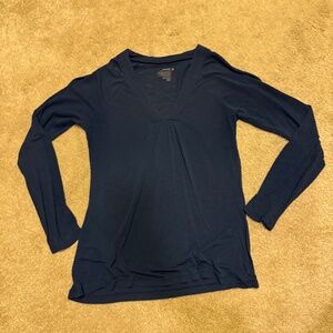 Old Navy brand longsleeve sheer vneck tshirt size medium